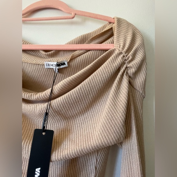 FashionNova bodysuit - Picture 4 of 4